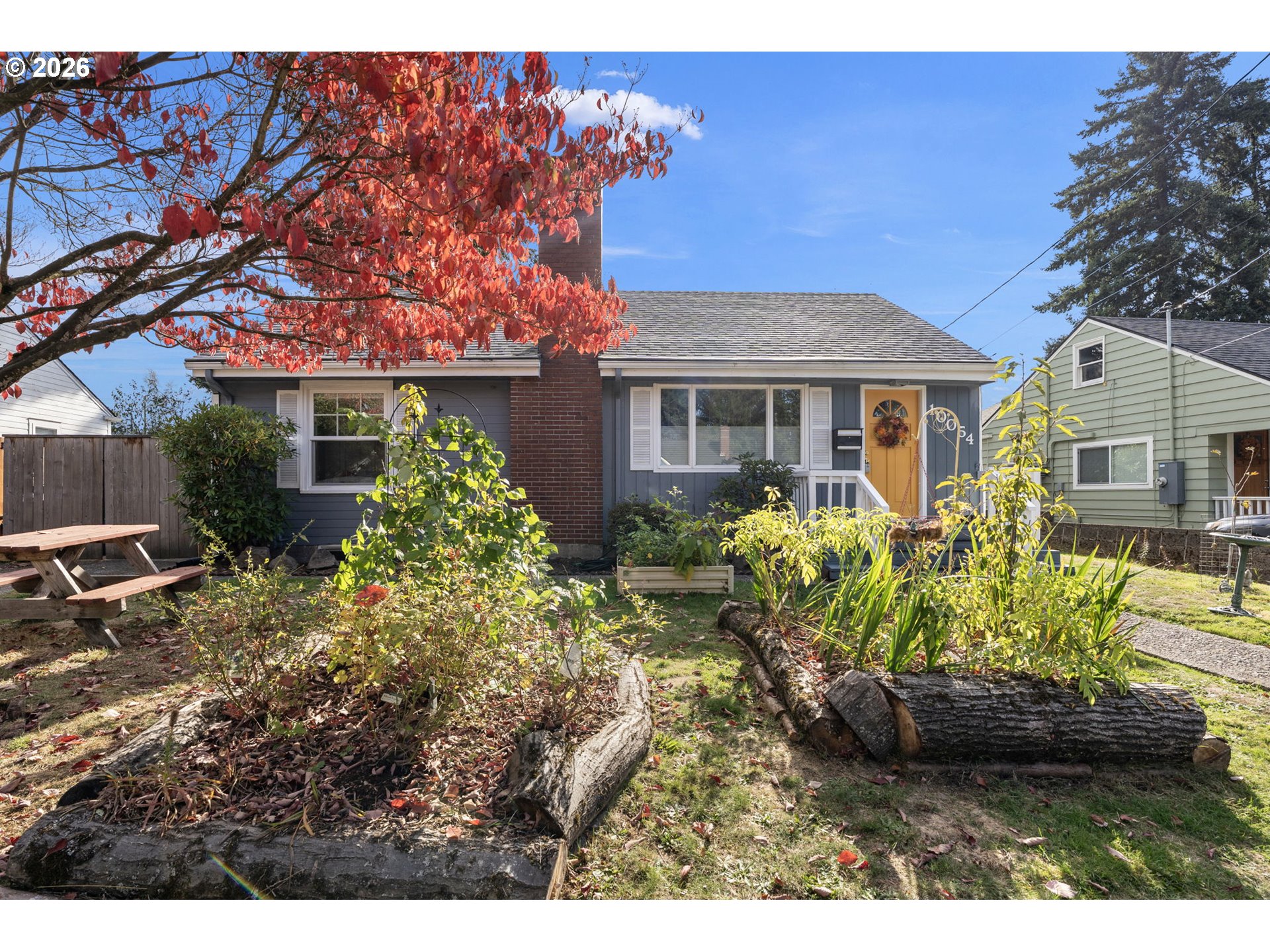 10054 NE Weidler St — photo