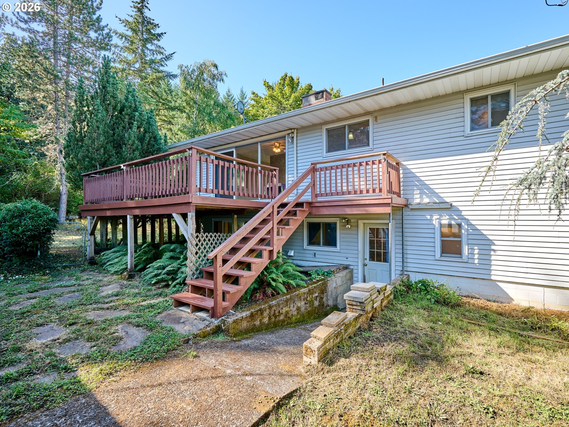 5491 SE Telegraph Rd — photo