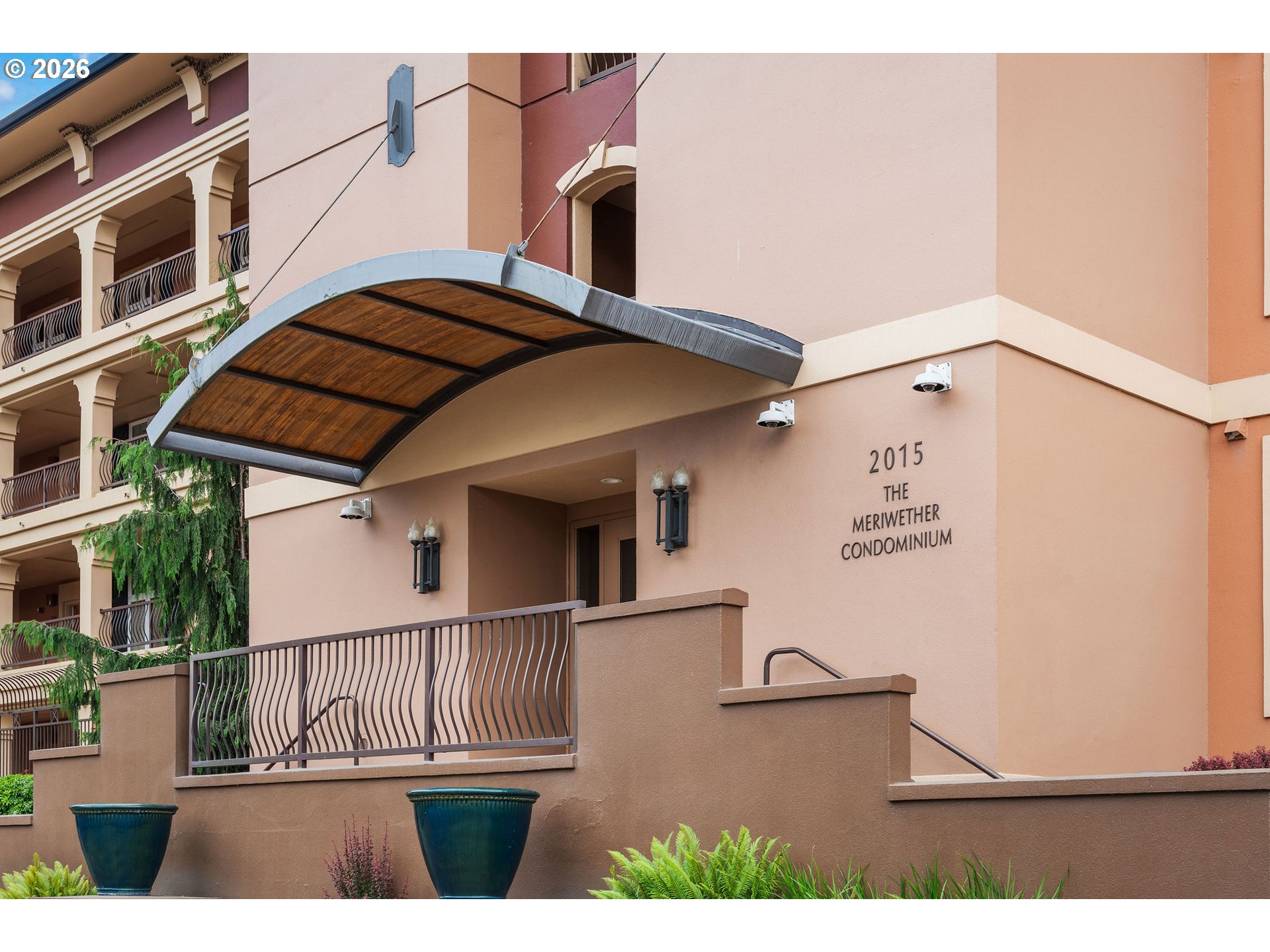 2015 SE Columbia River Dr 220 — photo
