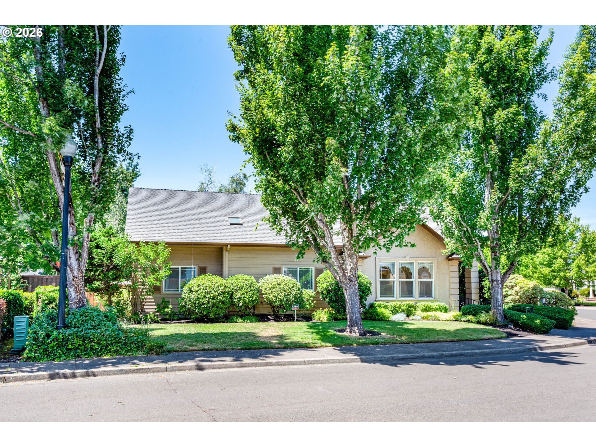 1243 Delrose Dr — photo