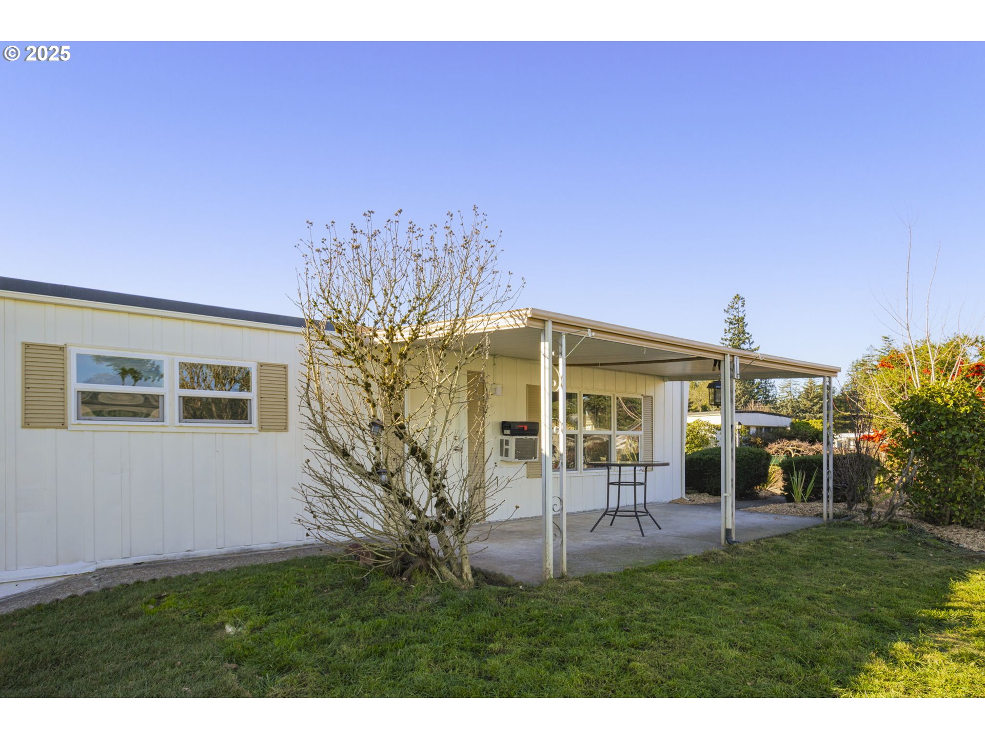11624 SW Royal Villa Dr — photo