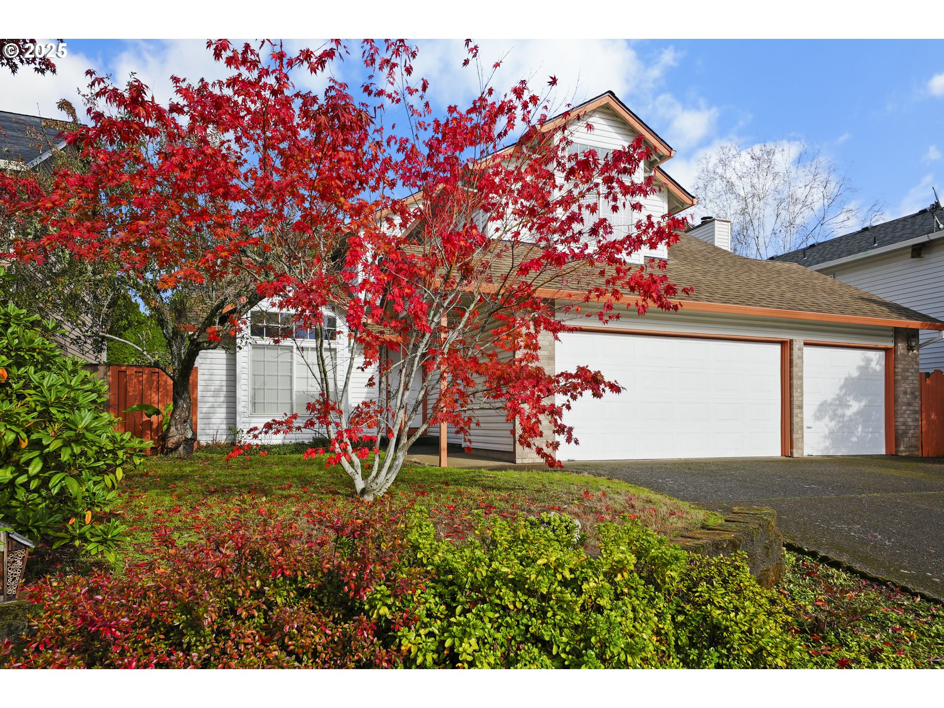 16045 SW Red Clover Ln — photo