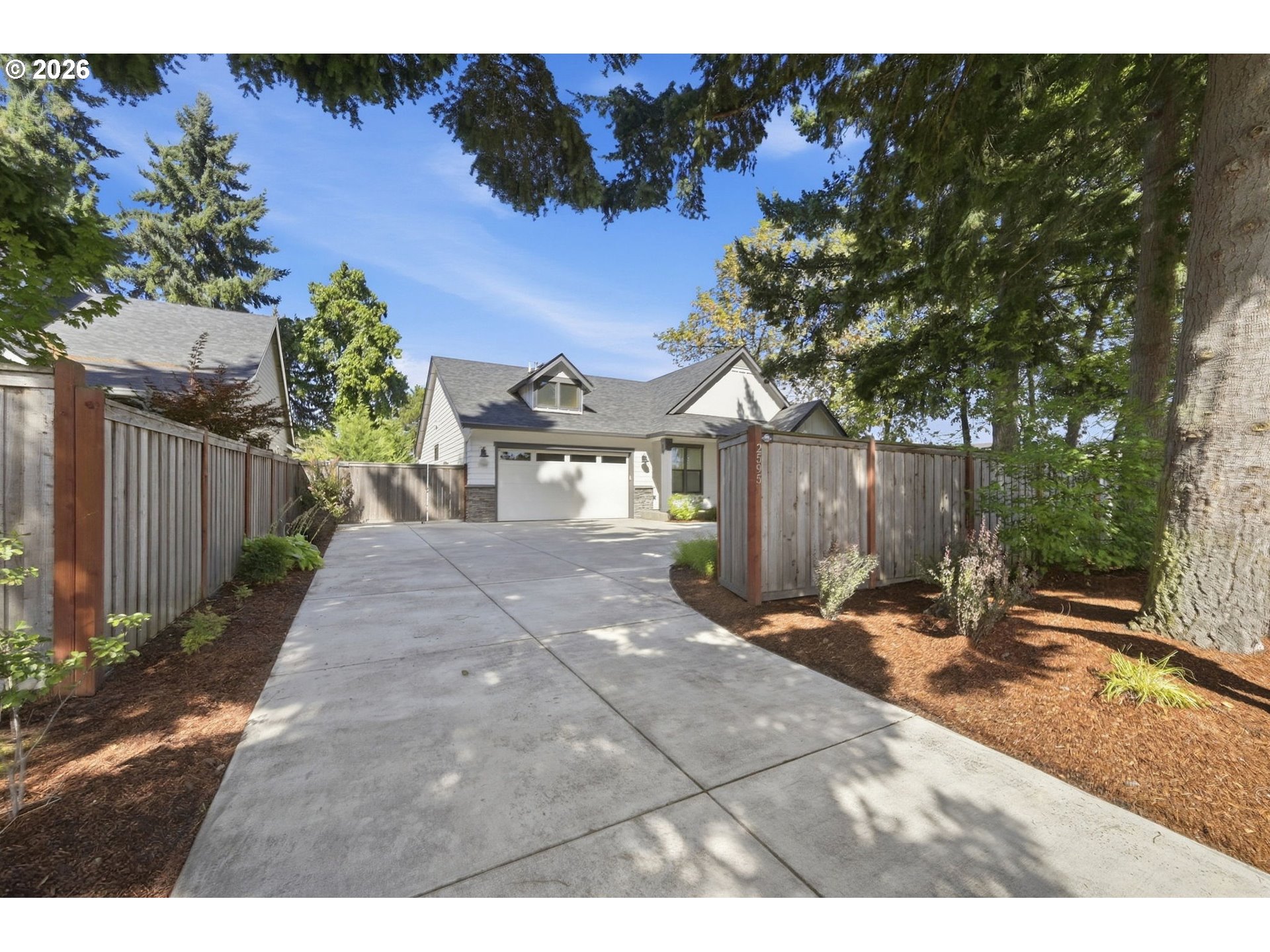 2595 Crescent Ave, Eugene, OR 97408 — photo 2