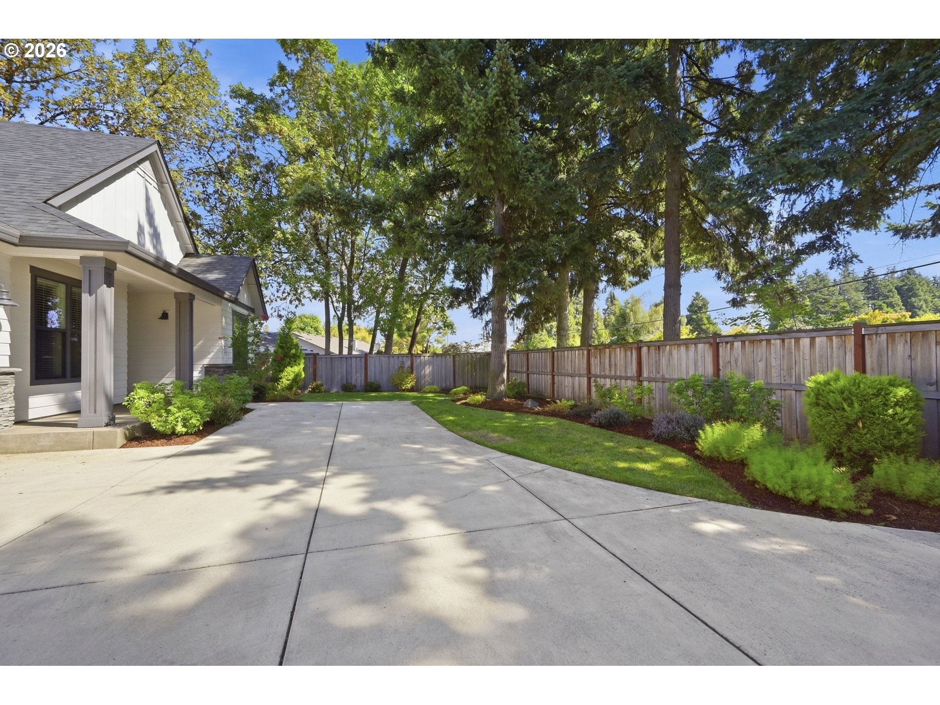 2595 Crescent Ave, Eugene, OR 97408 — photo 3
