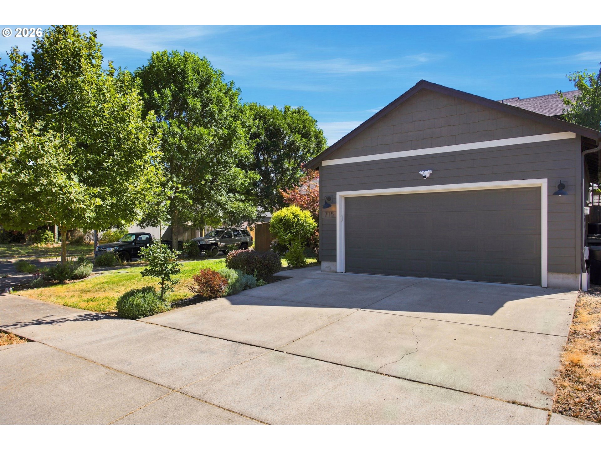 715 Rossmore St, Eugene, OR 97404 — photo 2