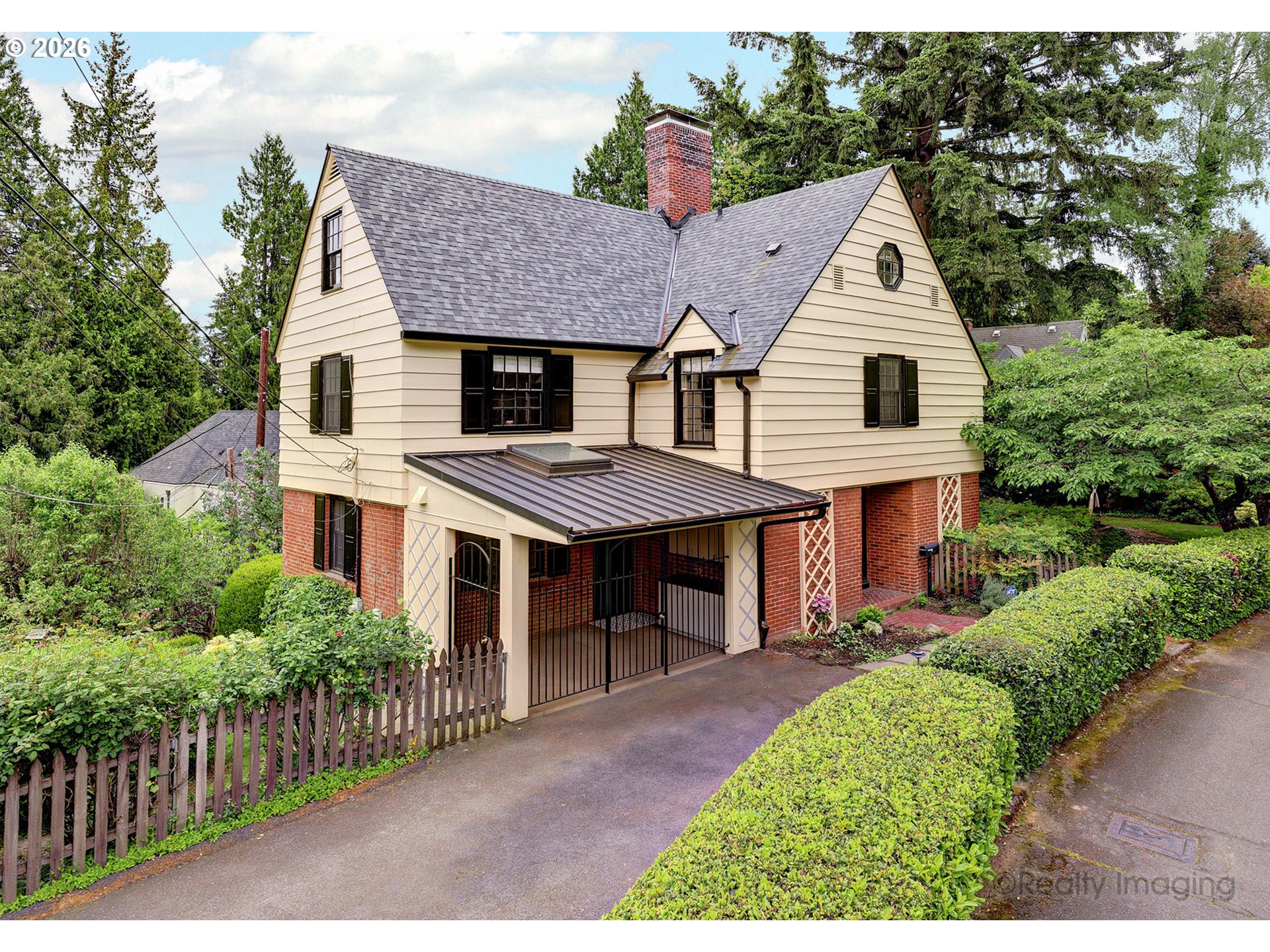 1975 SW Edgewood Rd, Portland, OR 97201 — photo 2