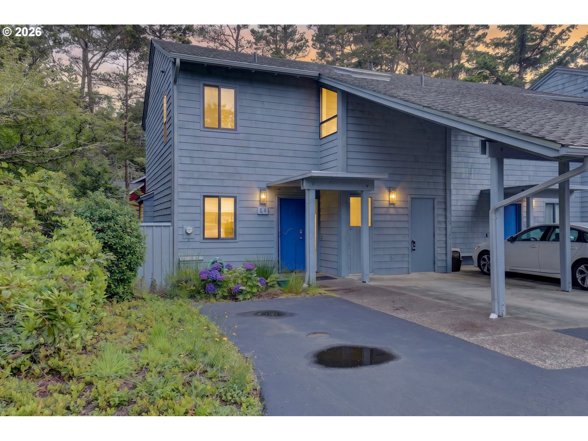 4175 N Highway 101 L1 — photo