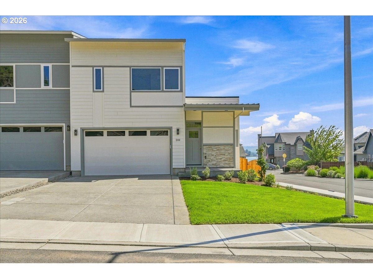 200 Black Hawk Ct — photo
