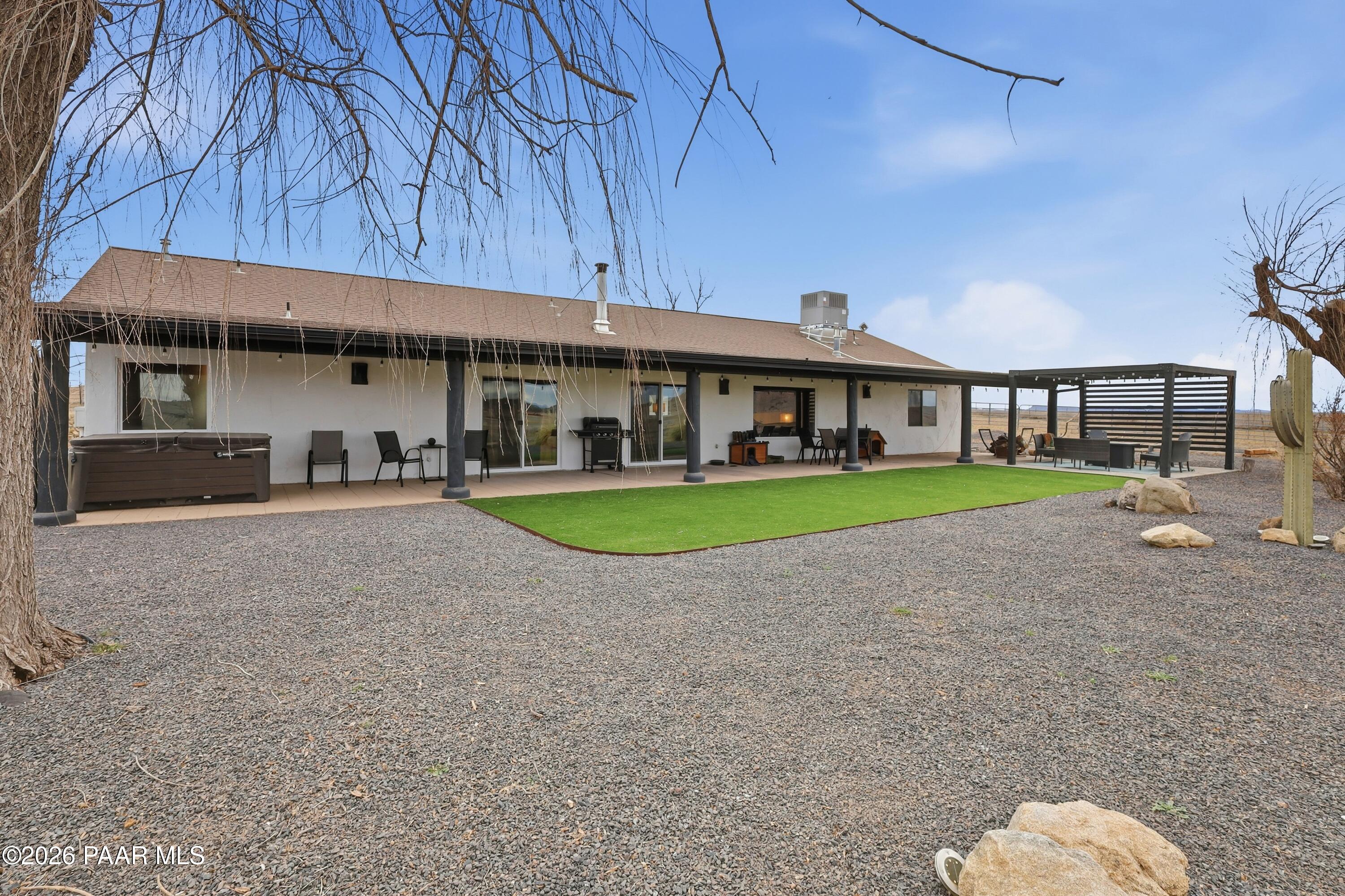5130 E Haystack Road — photo