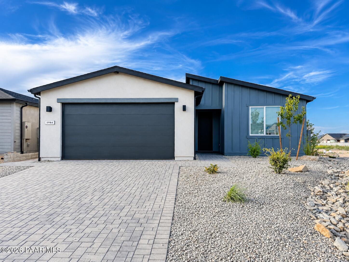 5984 E Dickens Lane — photo