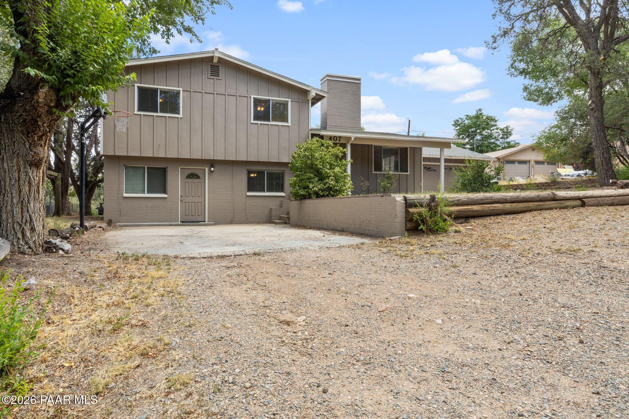 407 Arena Drive — photo