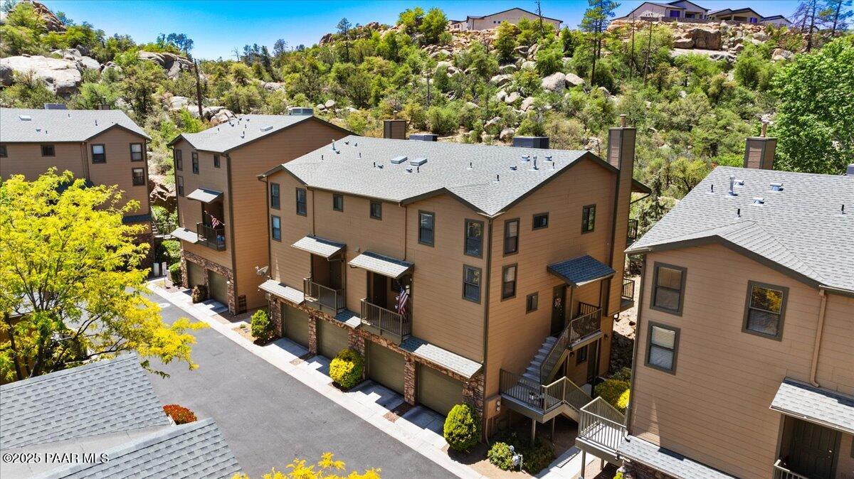 1144 Mary Drive — photo