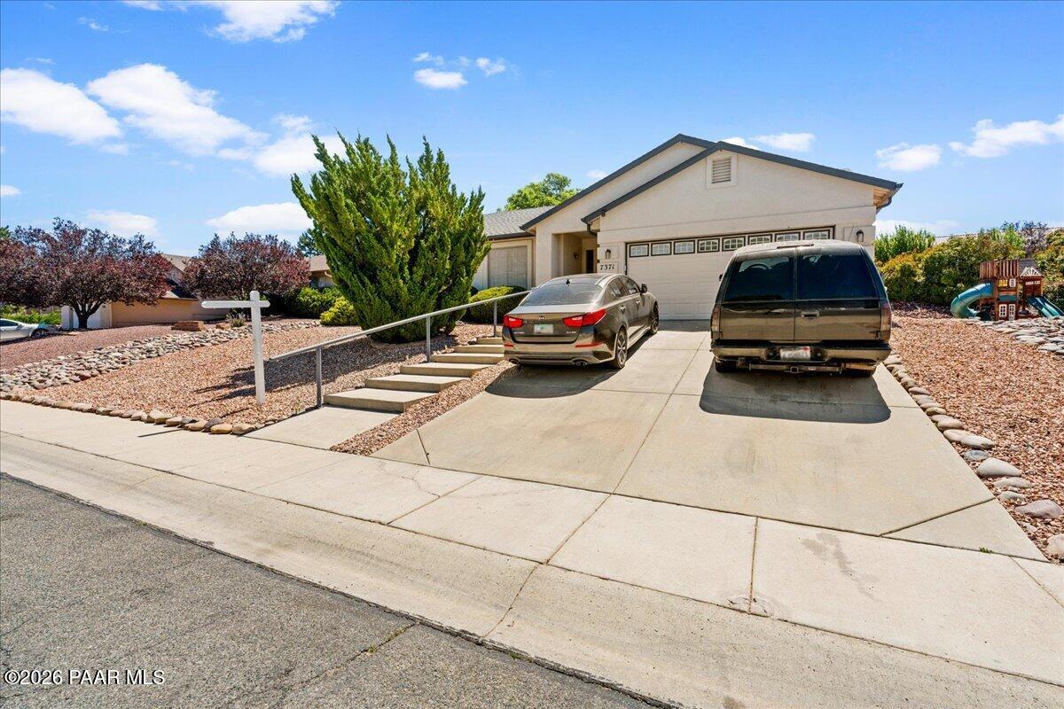 7371 N Summit View Drive — photo