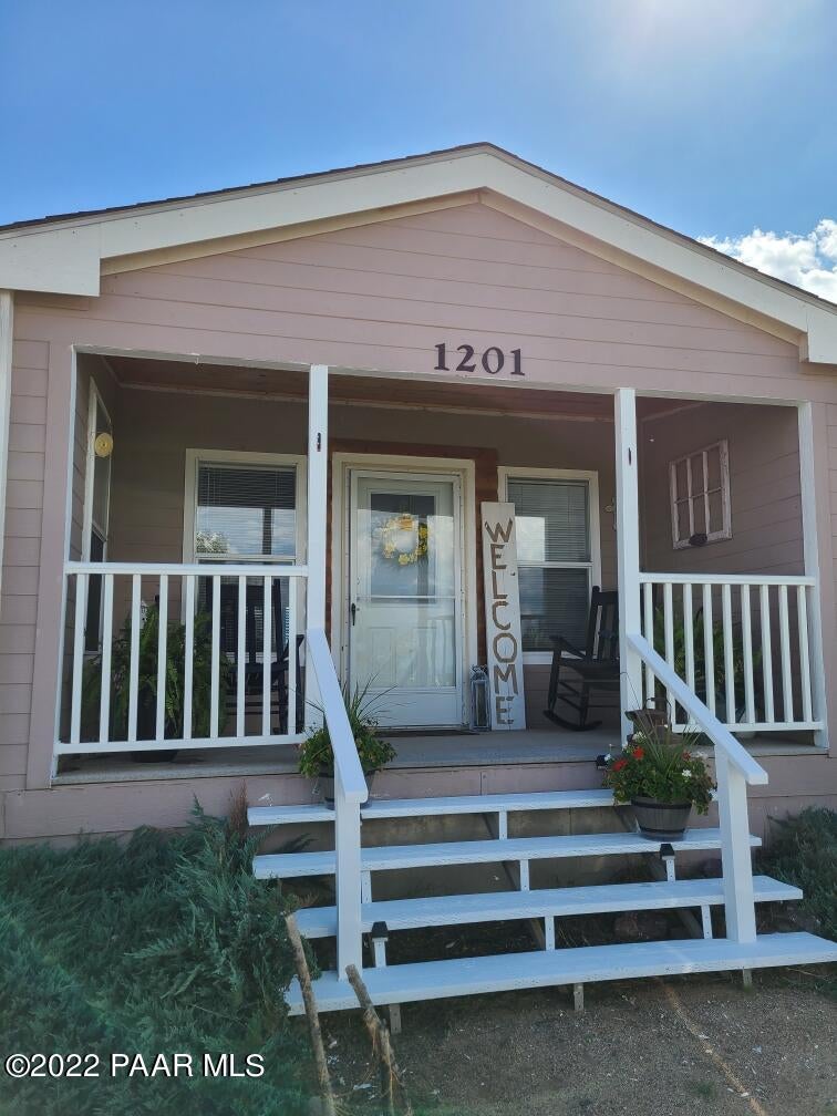 1201 W Justray Ranch Road — photo
