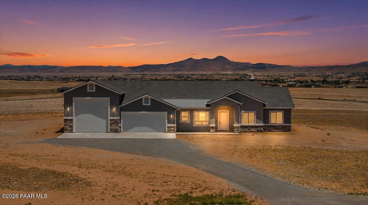 6036 E Silver Moon Lane — photo