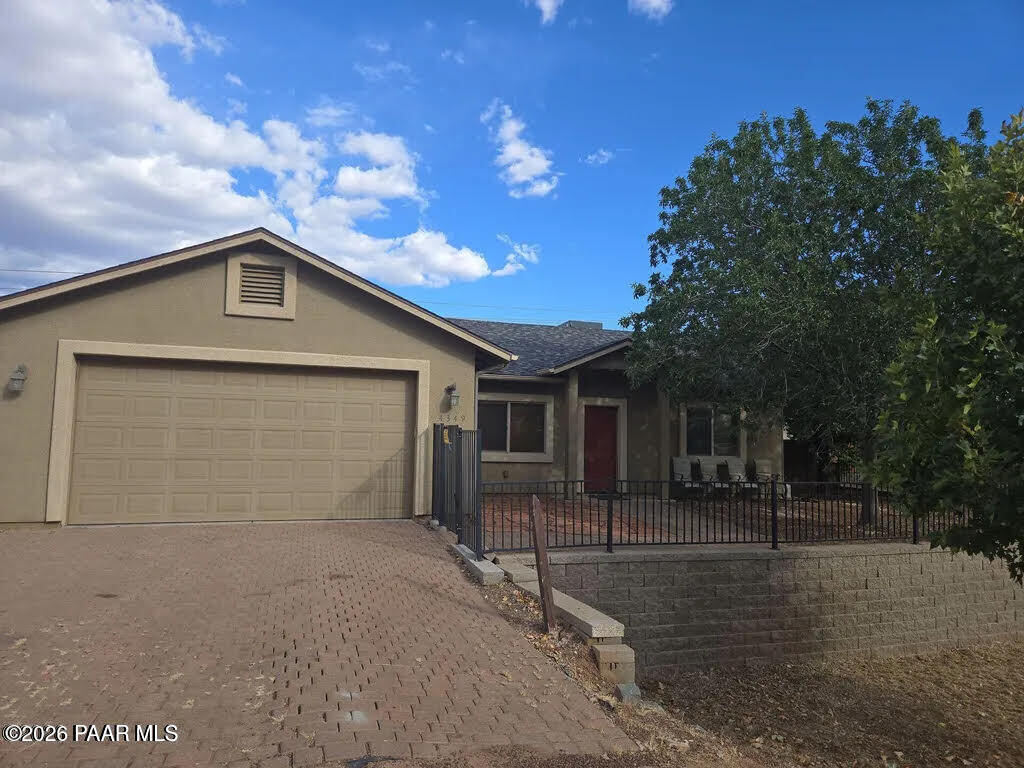4349 N Tonto Way — photo