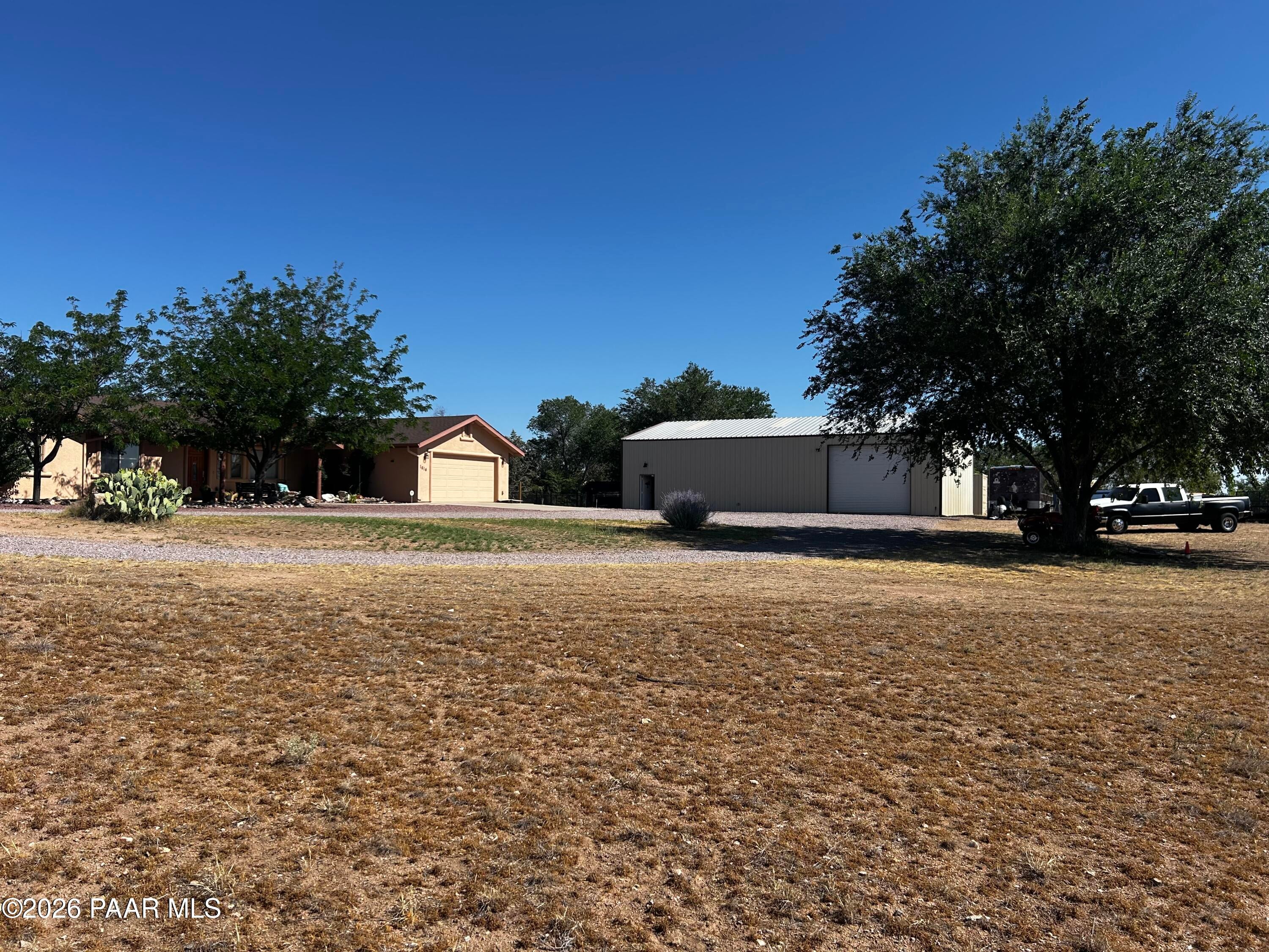 1614 W Road 4-1/2 N — photo