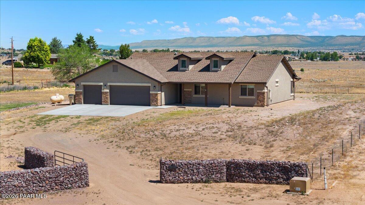 1228 W Tatanka Circle — photo