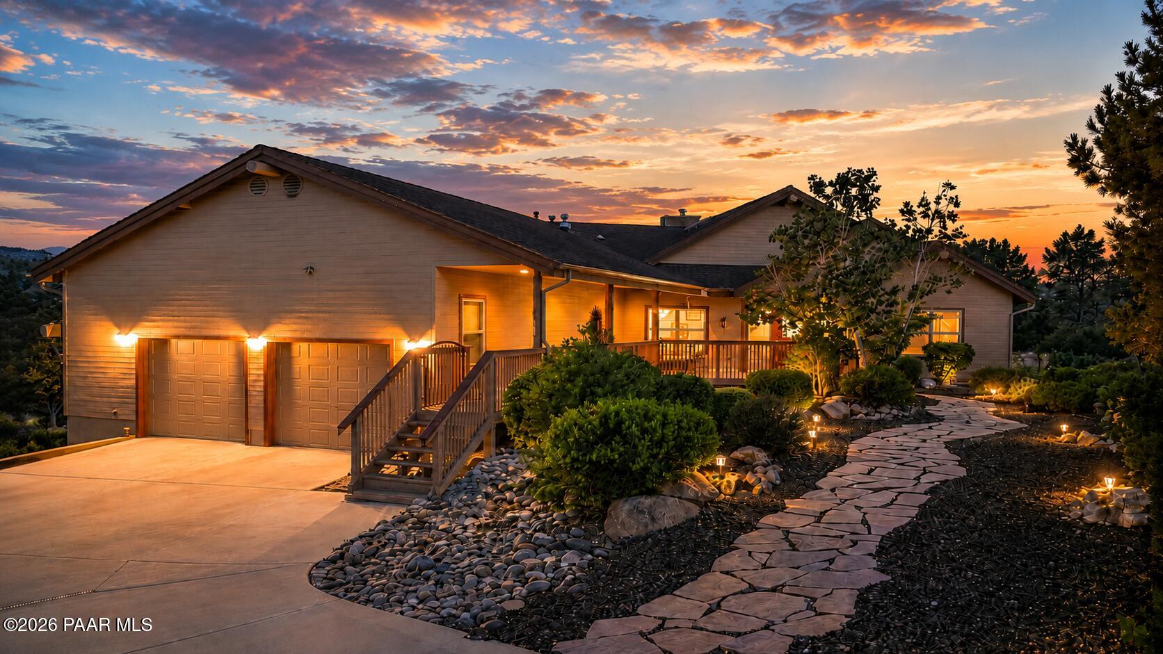 6315 W Blackfoot Trail — photo