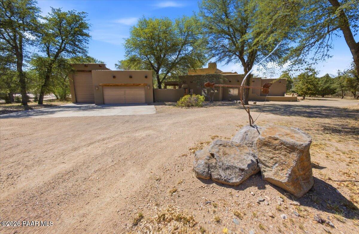 8800 N Live Oak Drive — photo