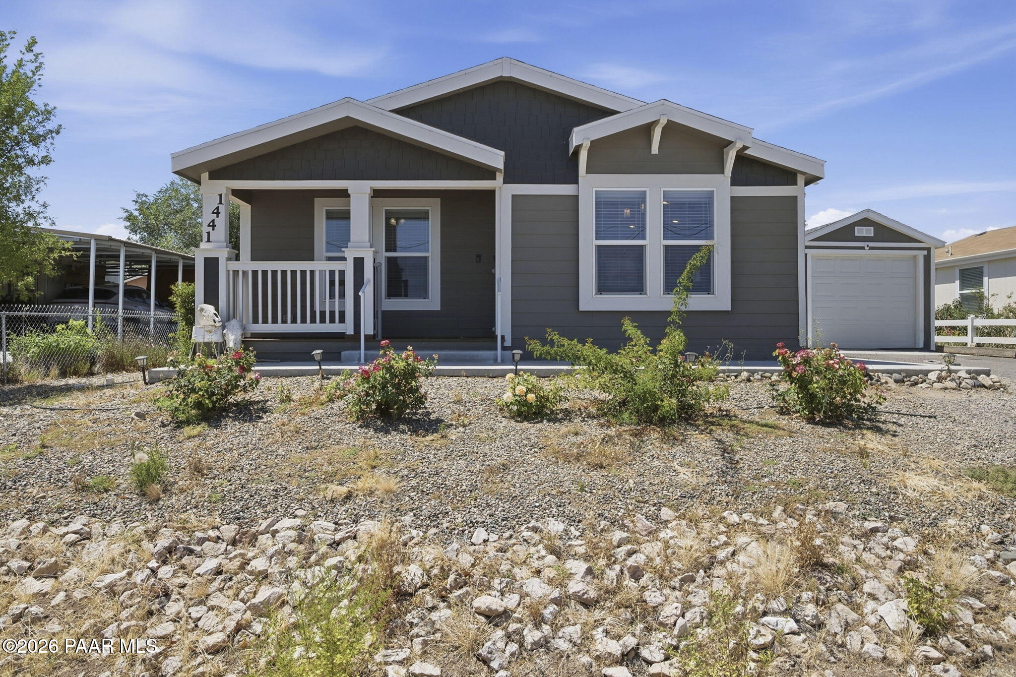 1441 E Perkinsville Road — photo