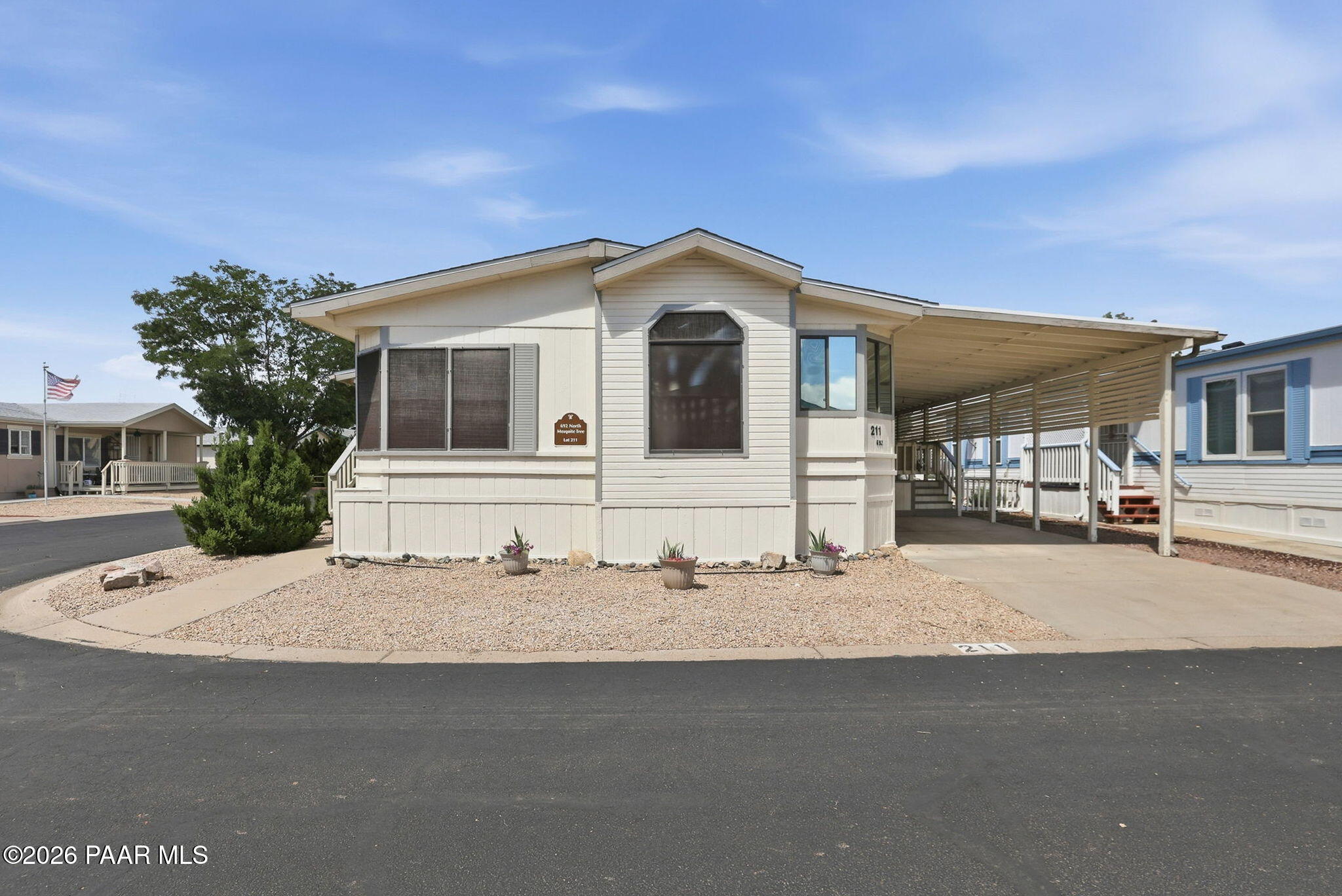 692 N Mesquite Tree Drive 211 — photo