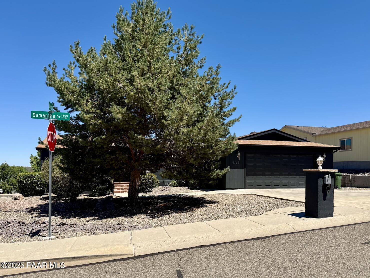 1116 Samantha Street — photo