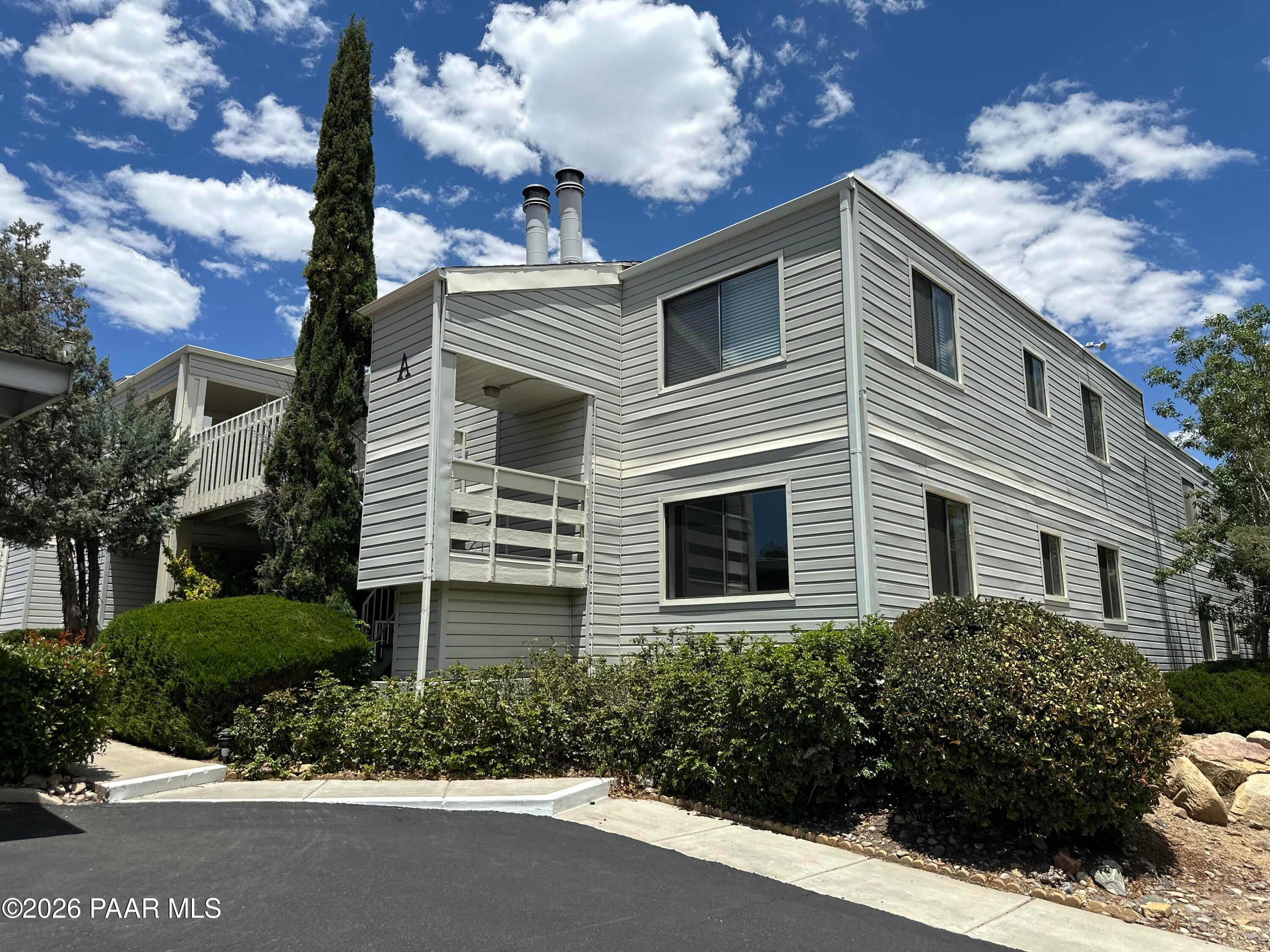 333 W Leroux Street a3 — photo