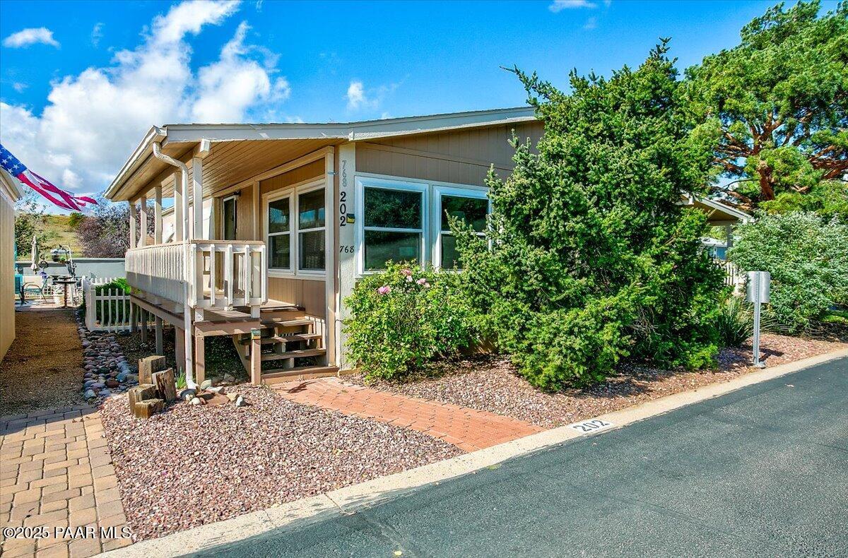 768 N Mesquite Tree Drive 202 — photo