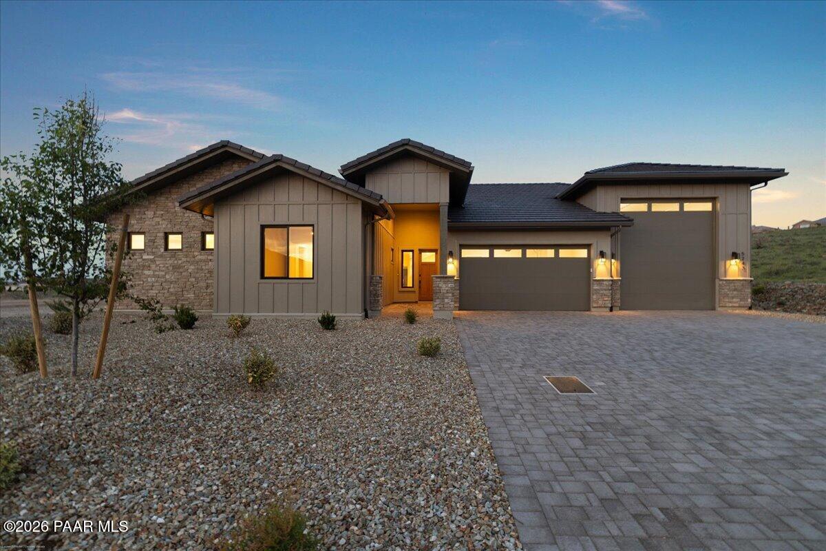 5243 High Cliff Way — photo