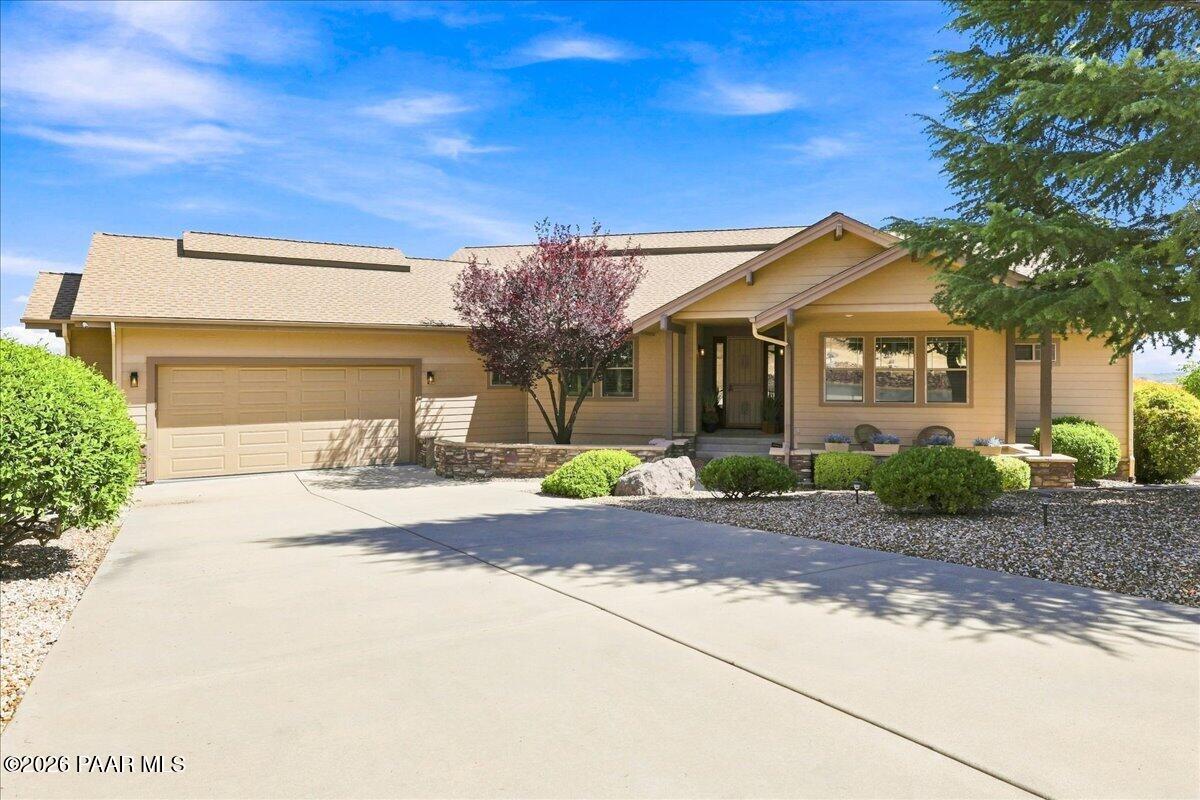 898 N Lakeview Drive — photo