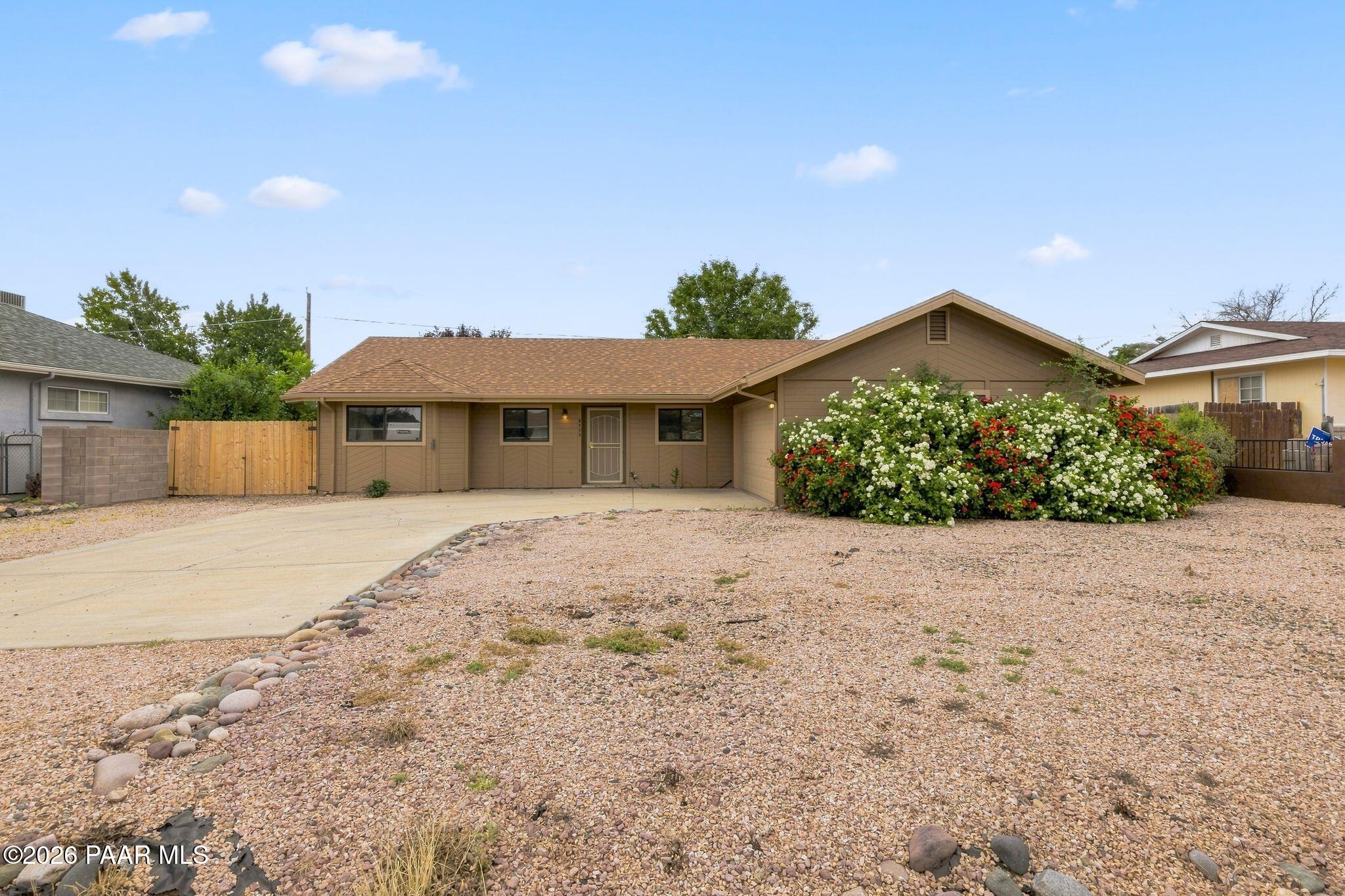 8435 E Sommer Drive — photo
