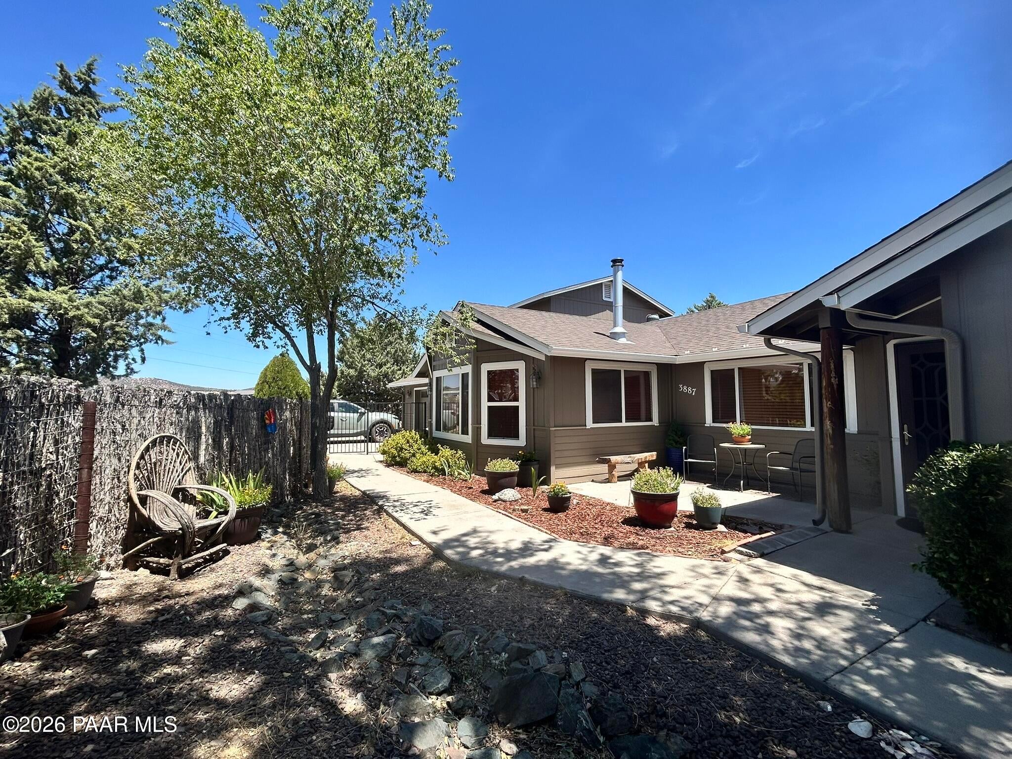 3887 N Reed Road — photo