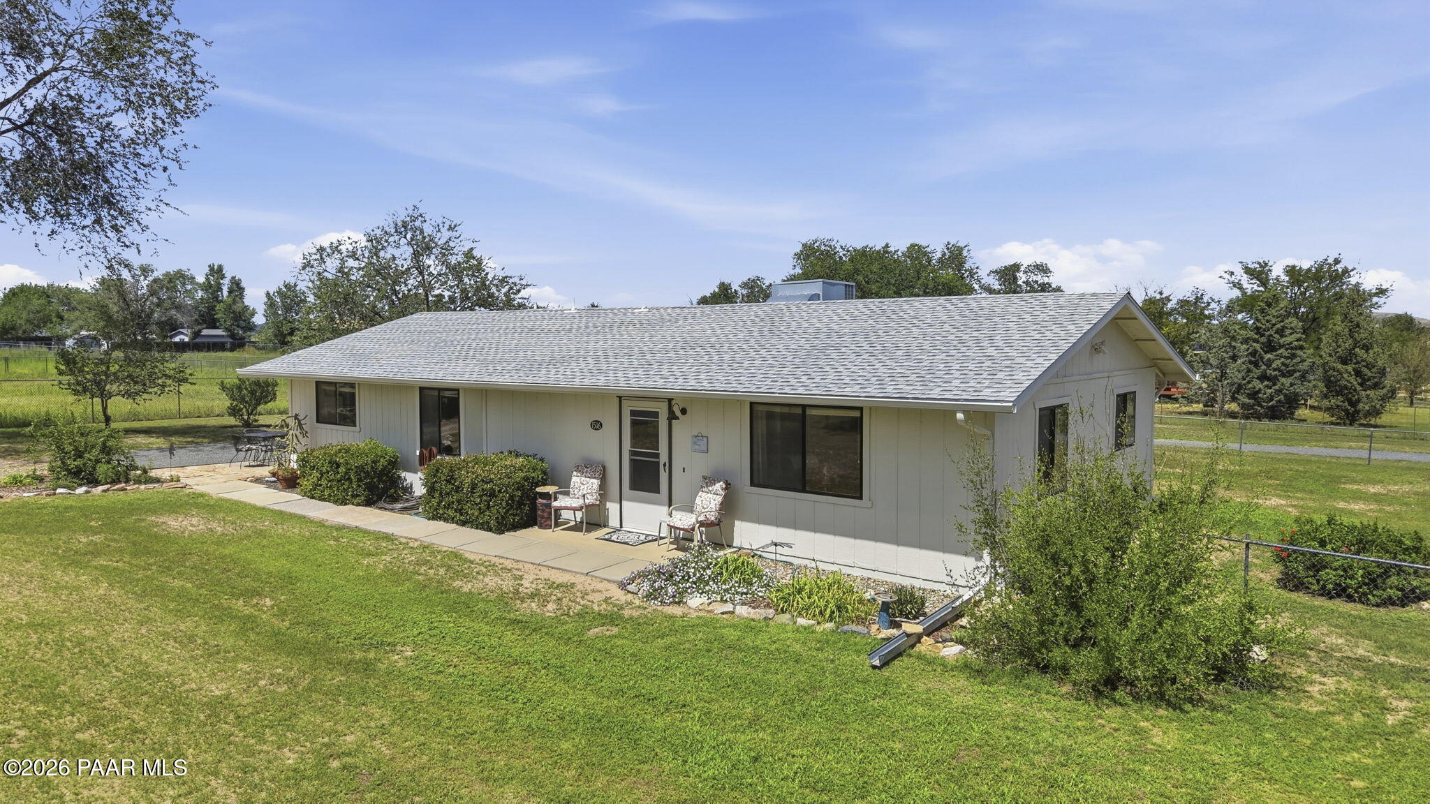 1516 E Florida Lane — photo