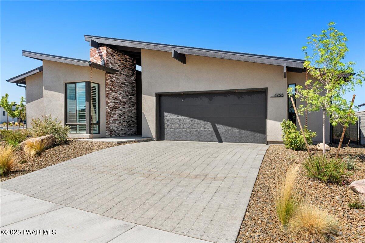 4755 N Yorkshire Loop — photo