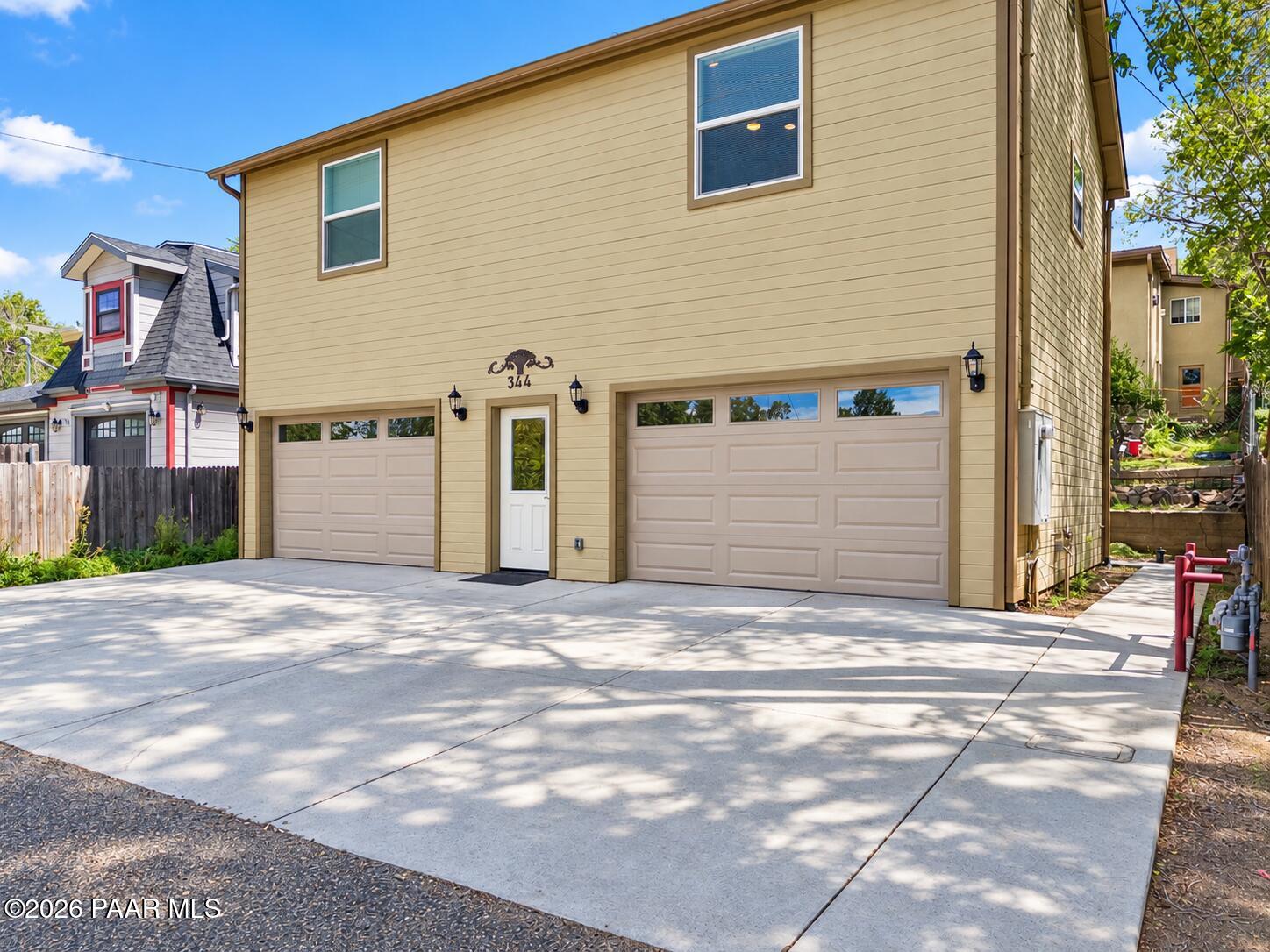 344 S Marina Street — photo