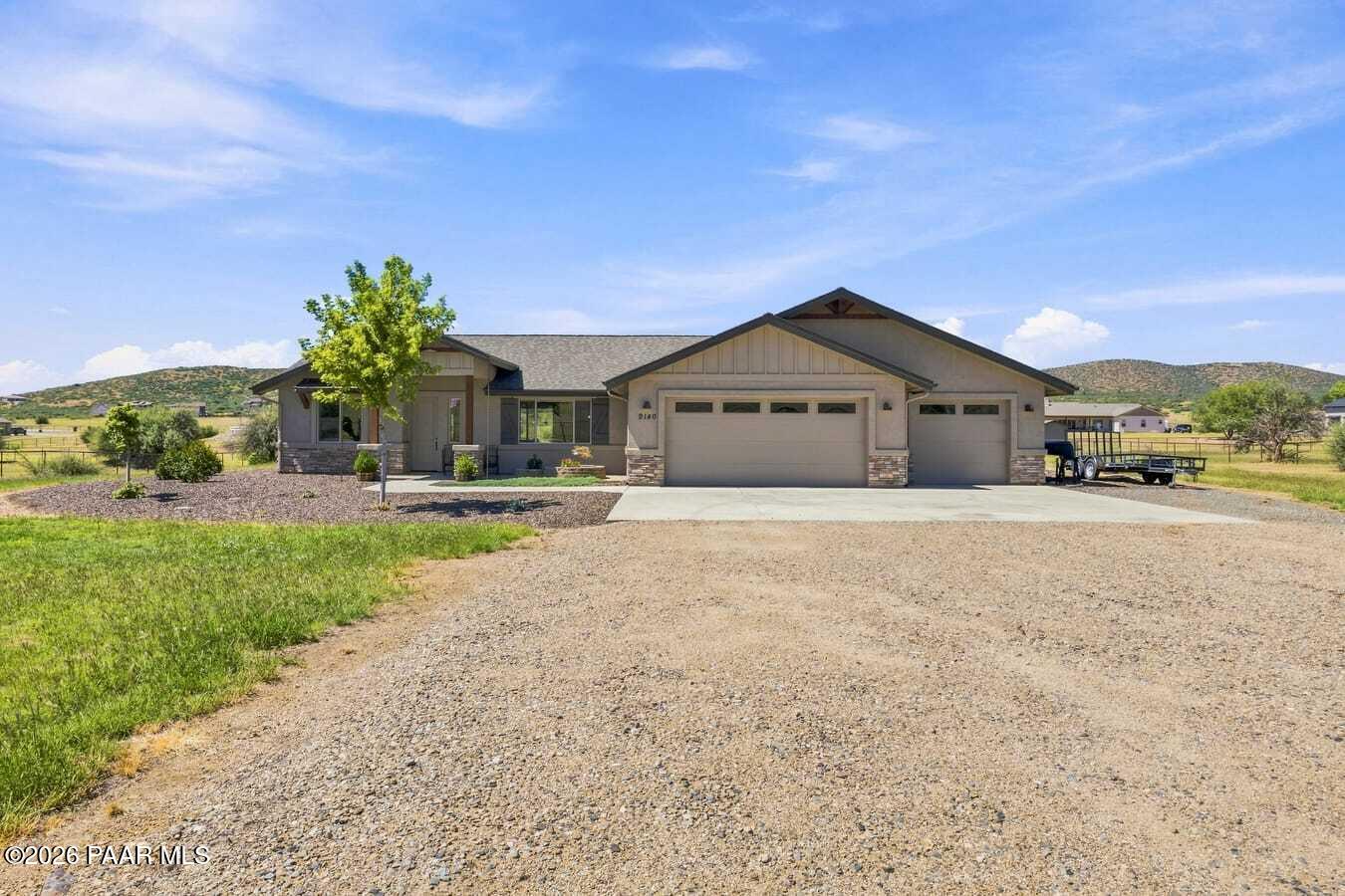9140 N Doc Bar Road — photo