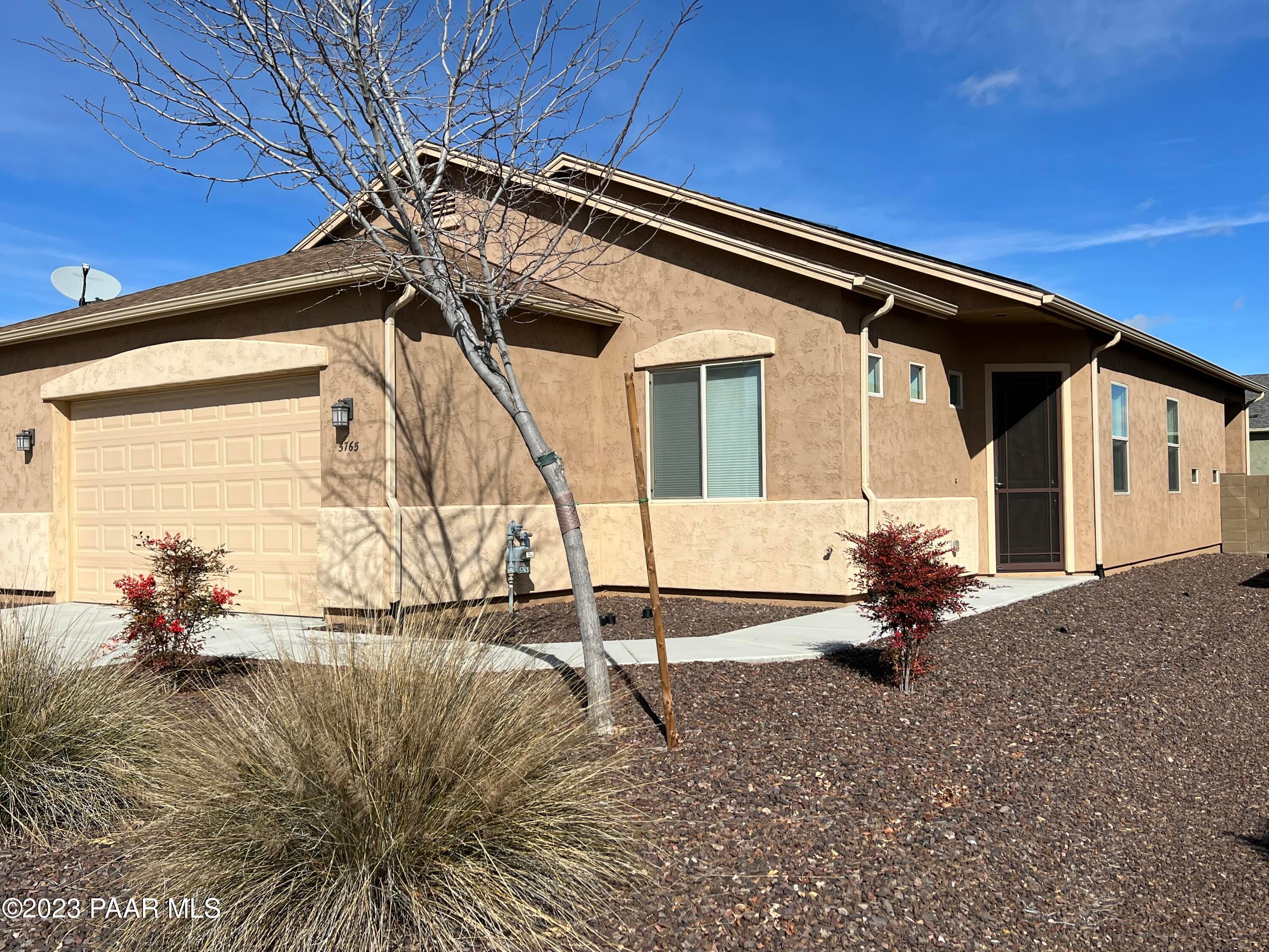 5765 N Thornberry Drive — photo