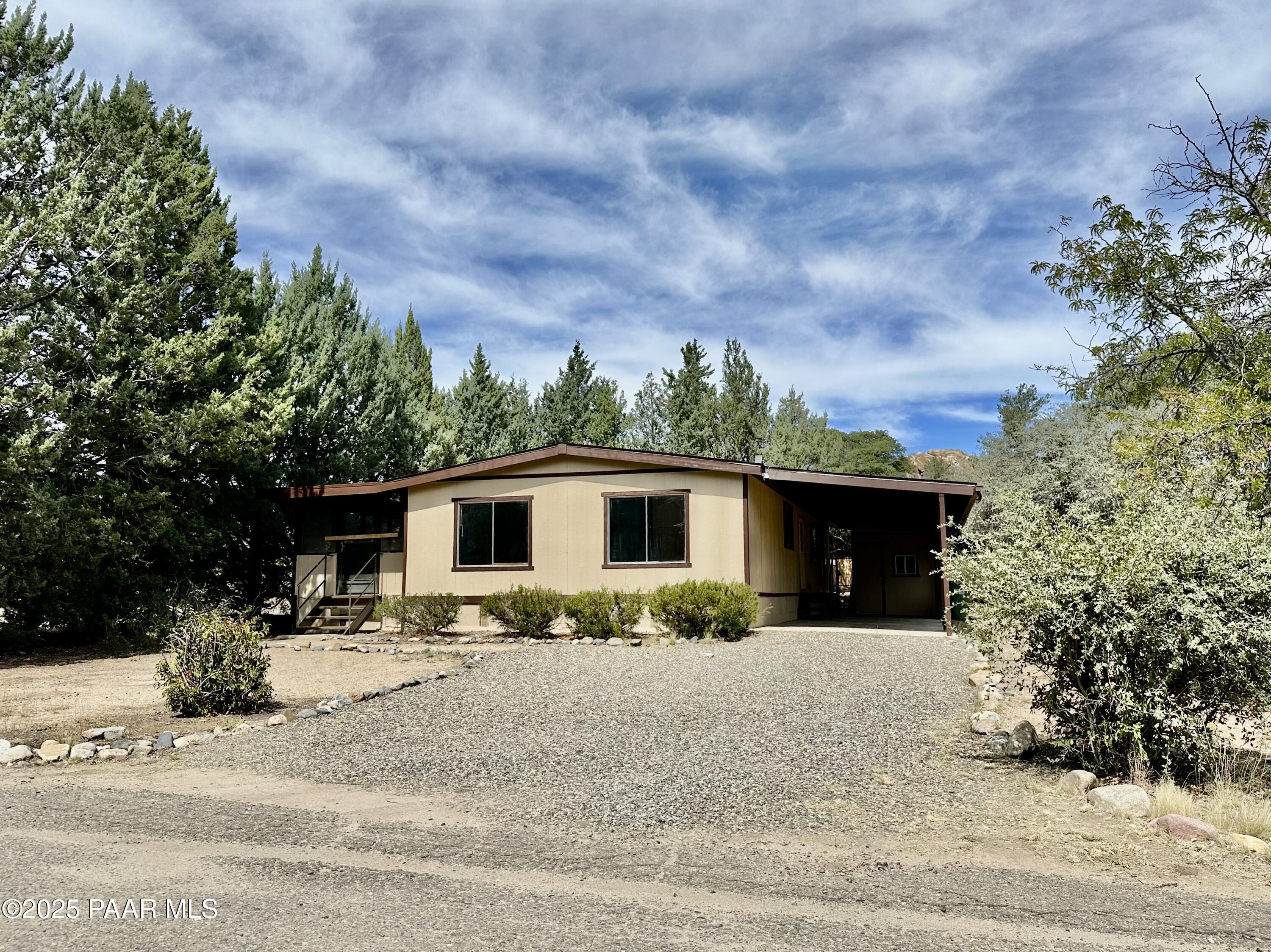 1504 Private Road — photo
