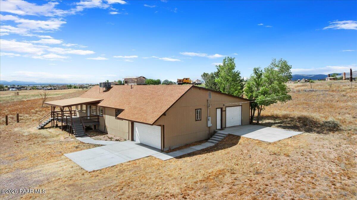 3125 W Big Chino Road — photo