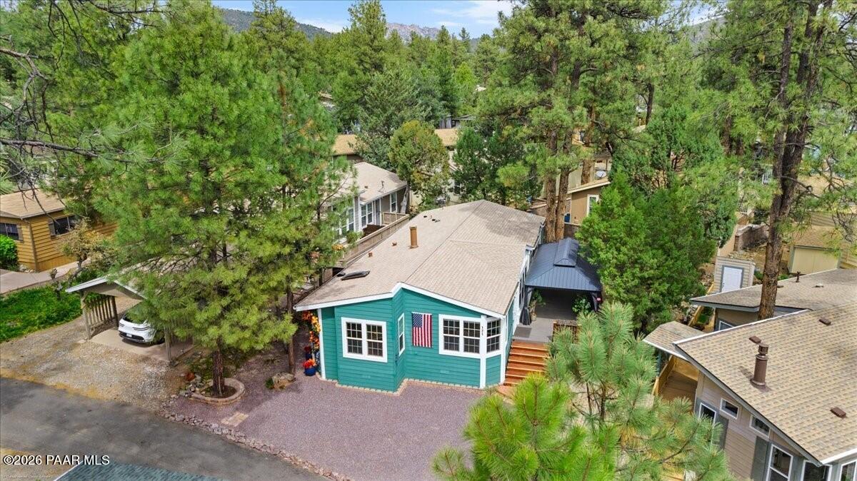 121 Briar Street — photo