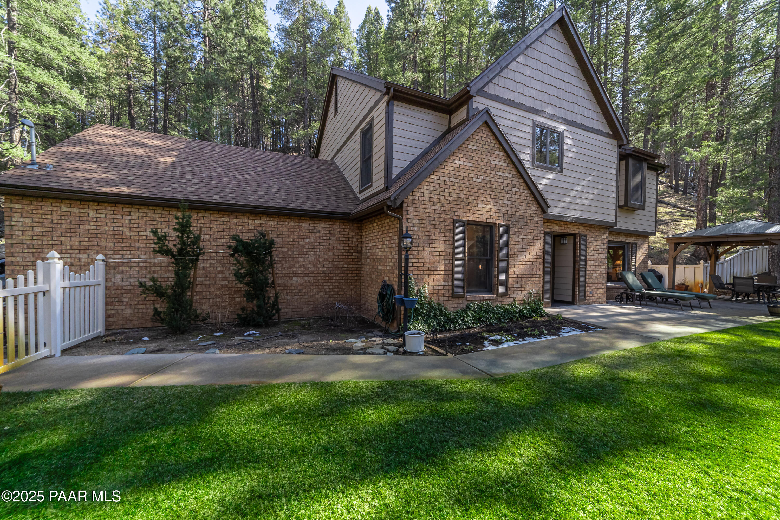 3929 E Sheldon Road — photo