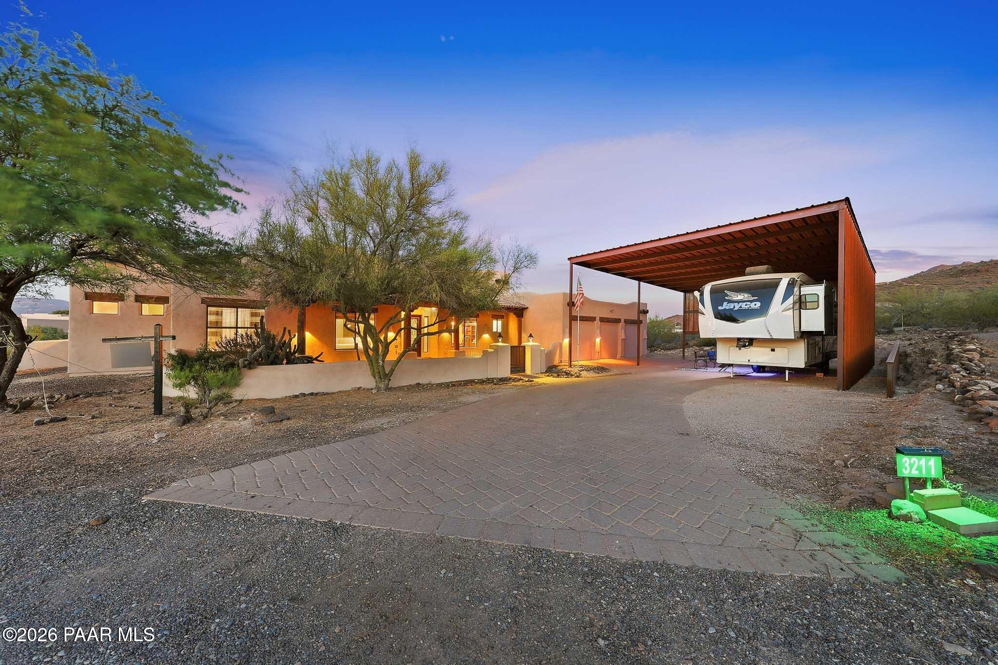 3211 W Horizon Drive — photo
