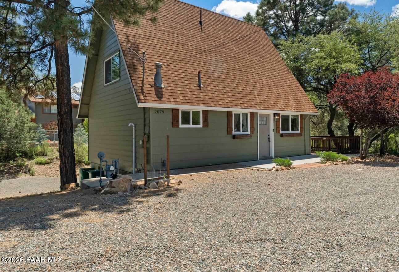2079 W Redwood Way — photo