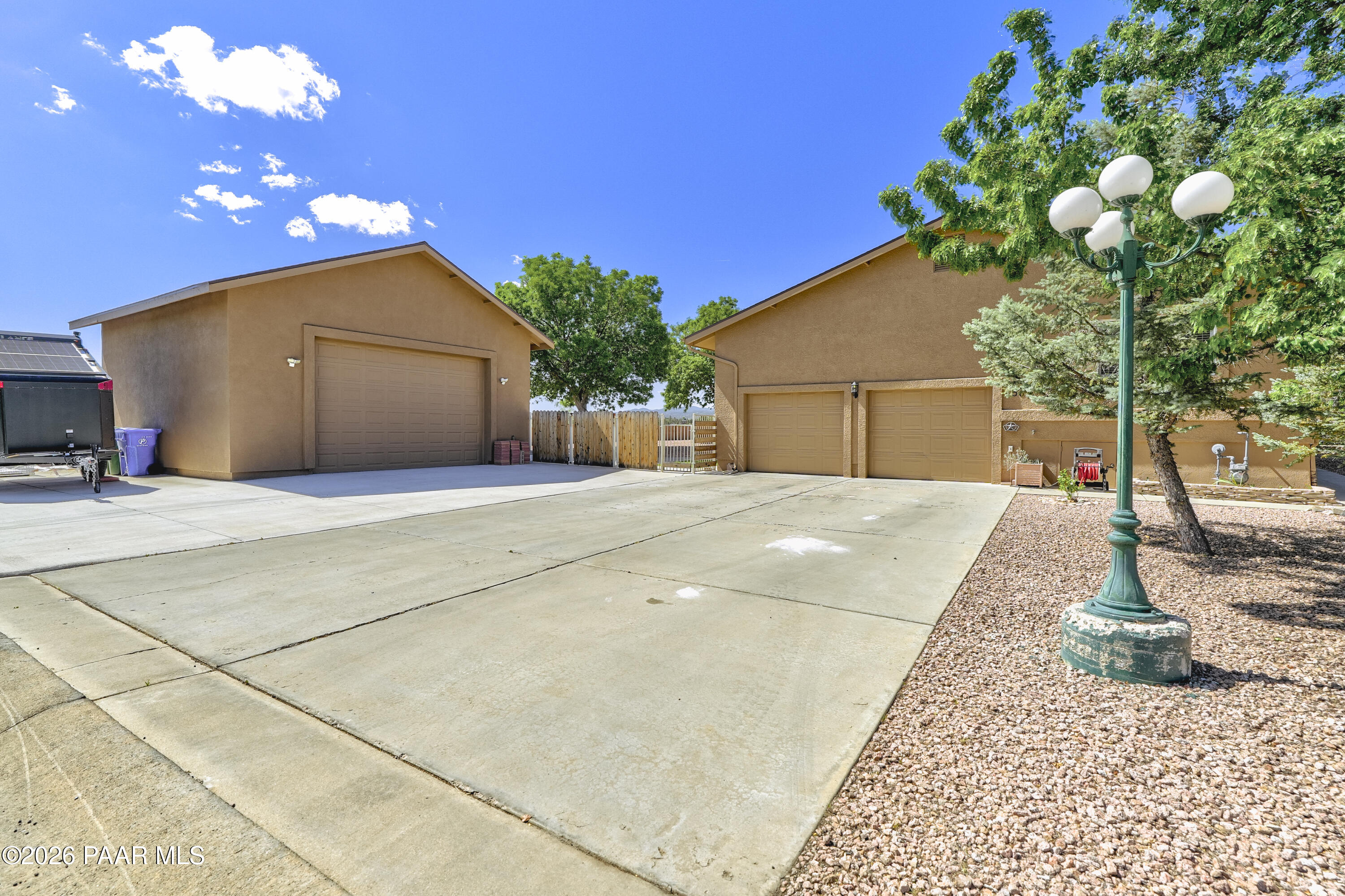 5697 N Honeysuckle Road — photo