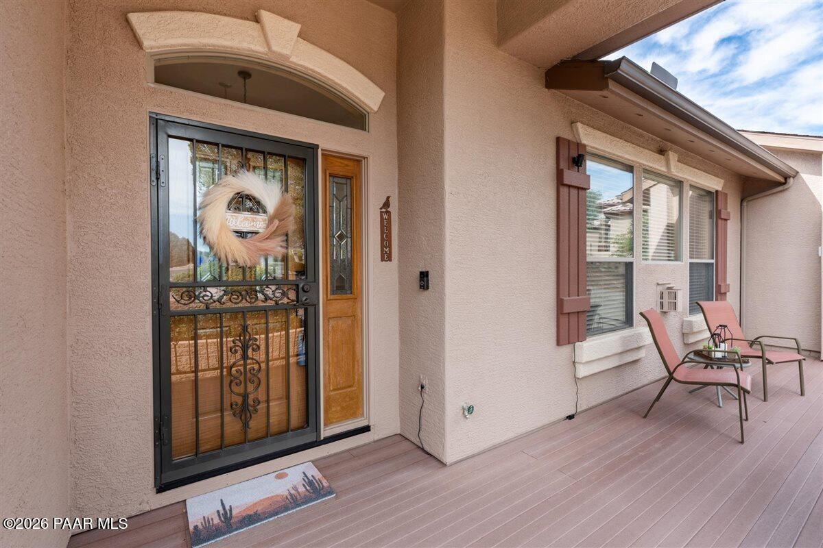 2589 Carolyn Cove — photo