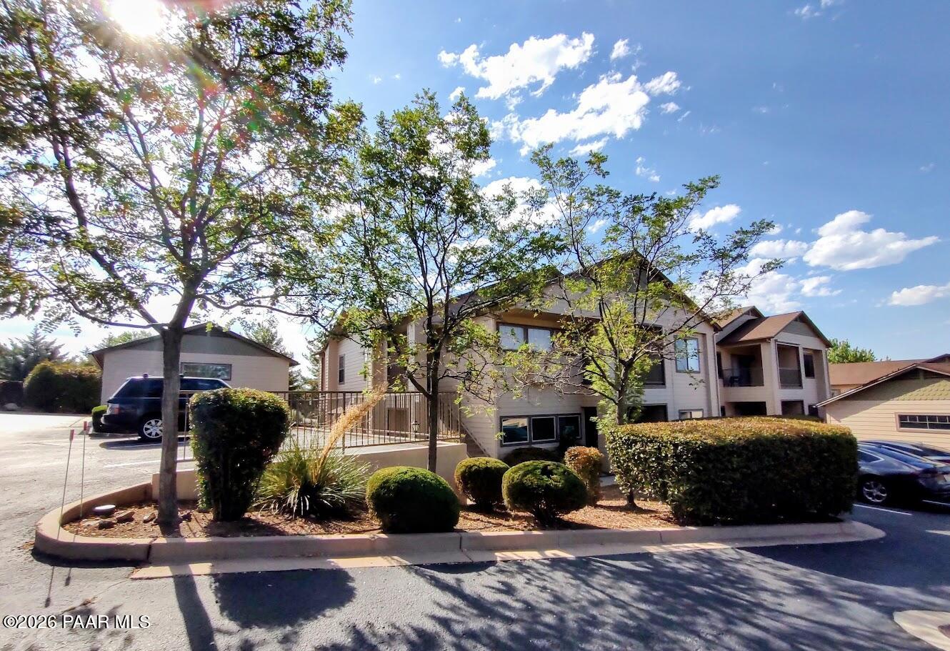 1975 S Blooming Hills Drive 109 — photo