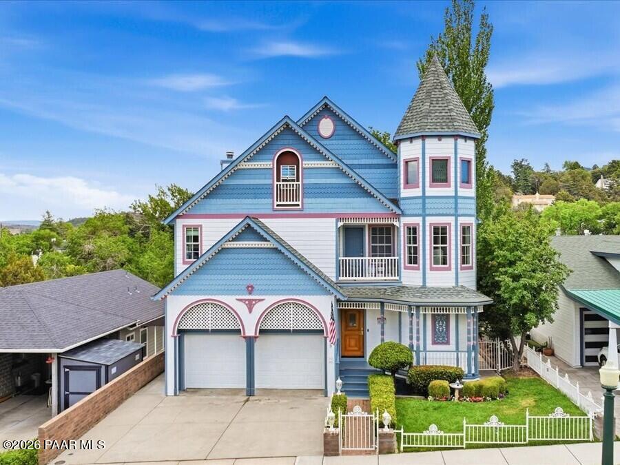 233 S Mount Vernon Avenue — photo
