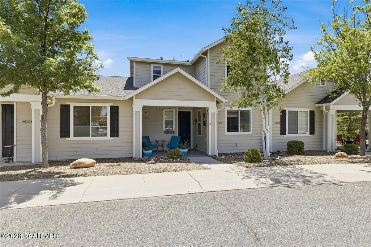 7019 W Lantern Lane 1 — photo