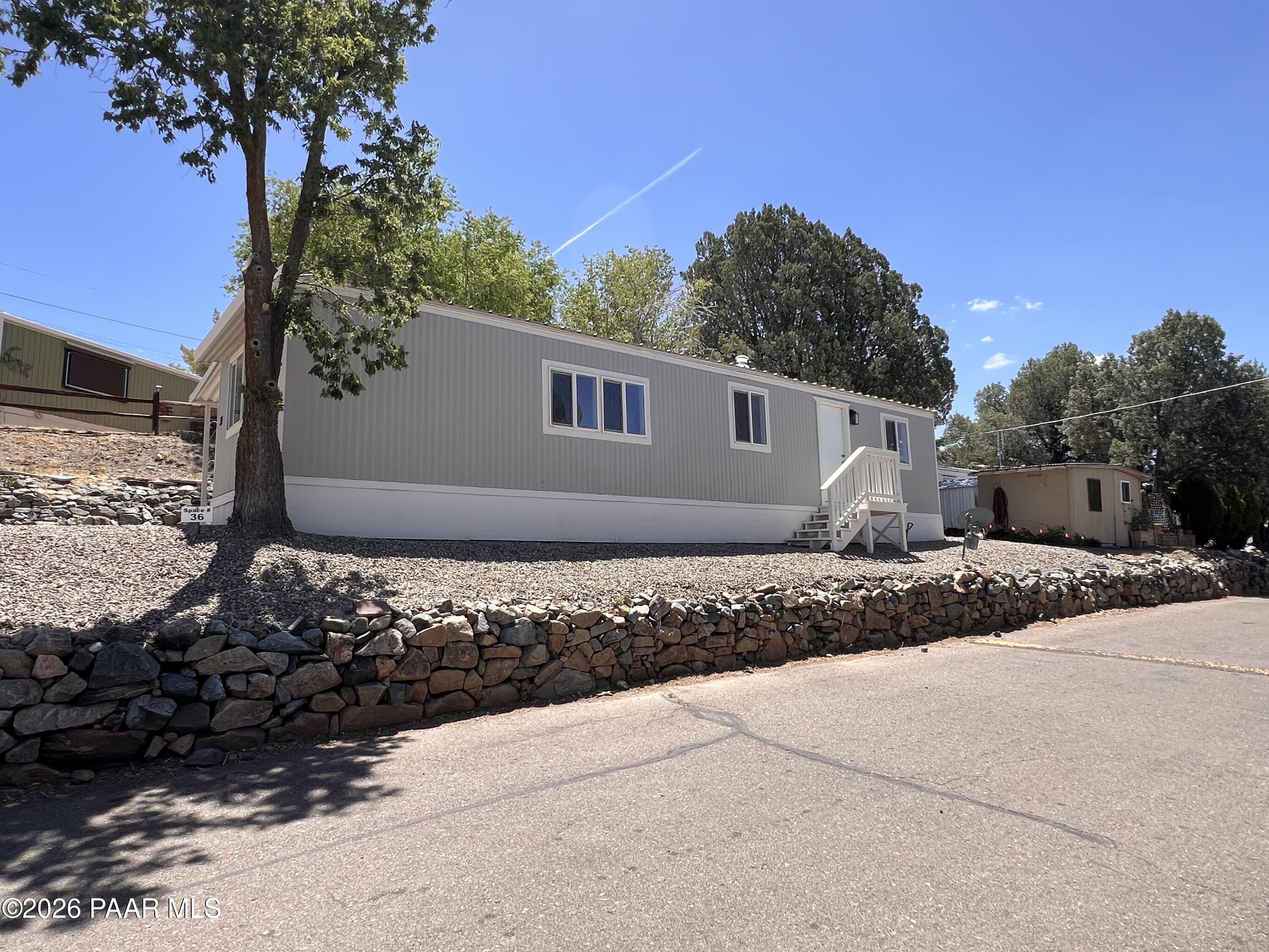 202 N Cactus Drive 36 — photo
